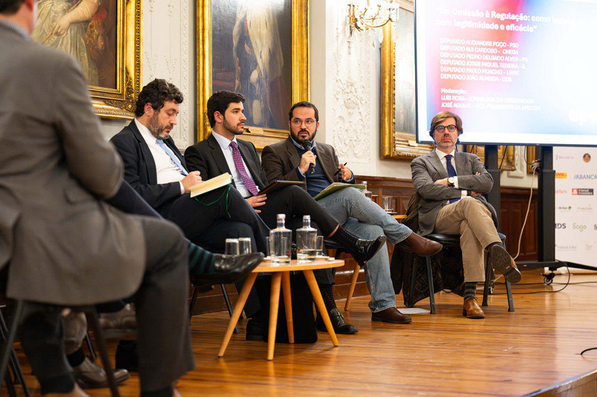 Apresentação do Anual do Estudo do Setor da Comunicação e dos Public Affairs – Estudo APECOM desenvolvido com a InformaDB